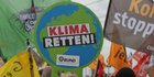 Das Bild zeigt eine Kundgebung "Klima retten jetzt"